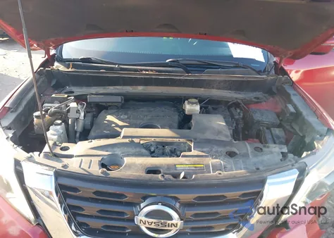 2017 Nissan Pathfinder Platinum/S/Sl/Sv z USA, uszkodzony, nr VIN 5N1DR2MN2HC613493